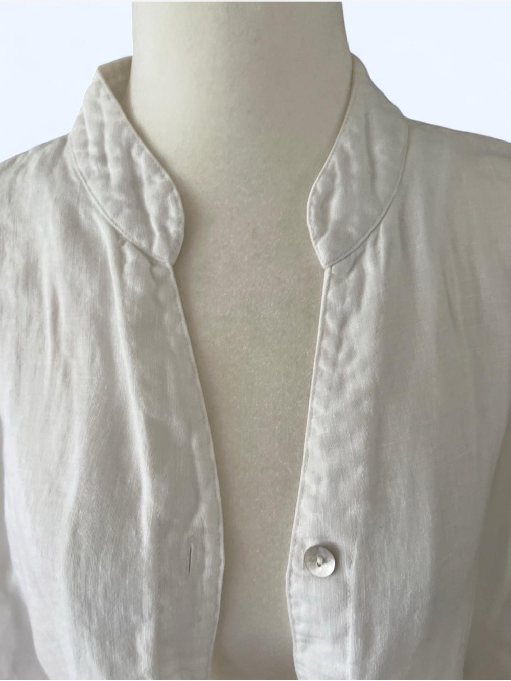 Lightweight White Linen Button-Front Women's Top Coastal Minimalist - Picture 4 of 12